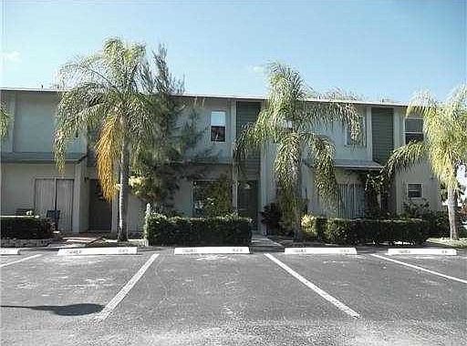 2nd image of 845 Crystal Lake Dr