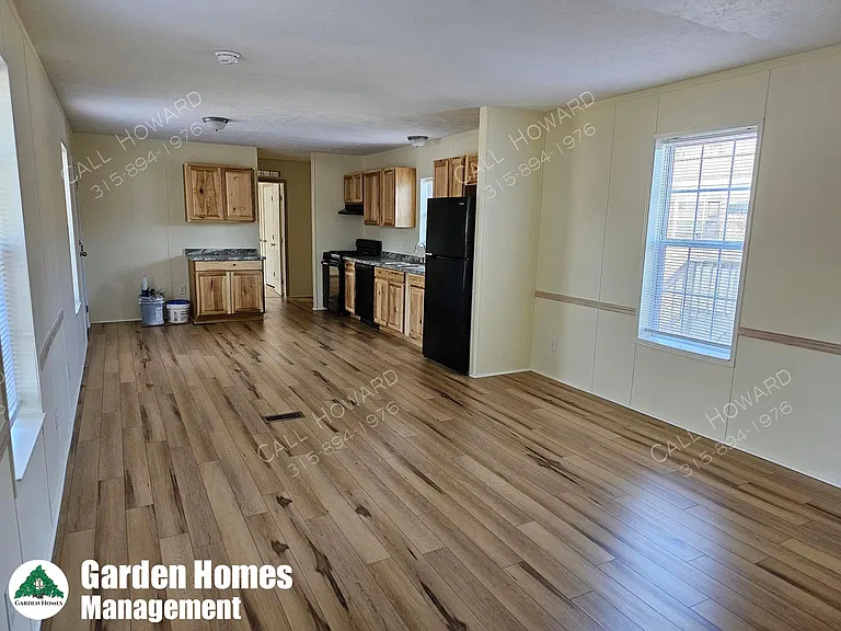 637 Scarlet Dr — Photo 4