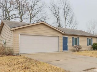 6216 Kiwanis Dr, Fort Wayne, IN