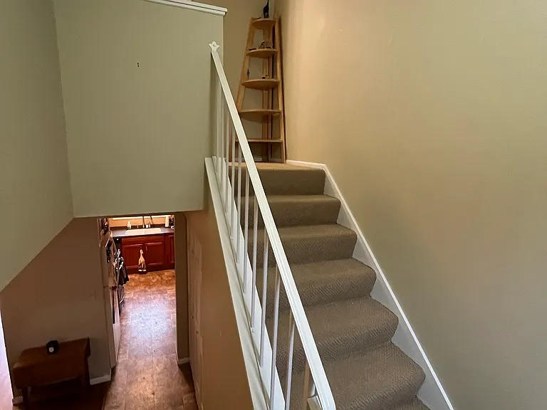 429 W Eagle Lake Dr — Photo 2