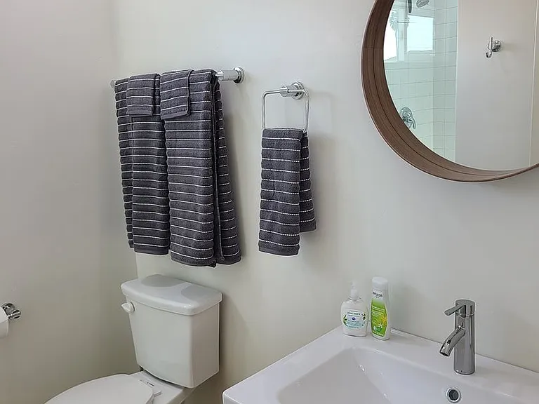 3043 Oliphant St — Photo 22