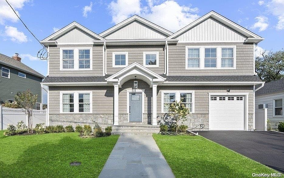 1st image of 138 Evelyn Avenue