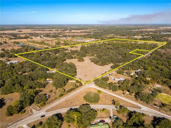 18201 Persimmon Ridge Rd, Alva, FL 33920