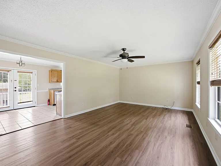 124 Summitt St #124 — Photo 16