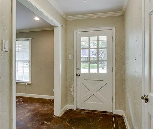 5th image of 203 Shadywood Ln