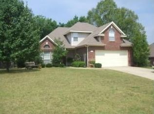 1704 Valley View Dr, Tupelo, MS 38801