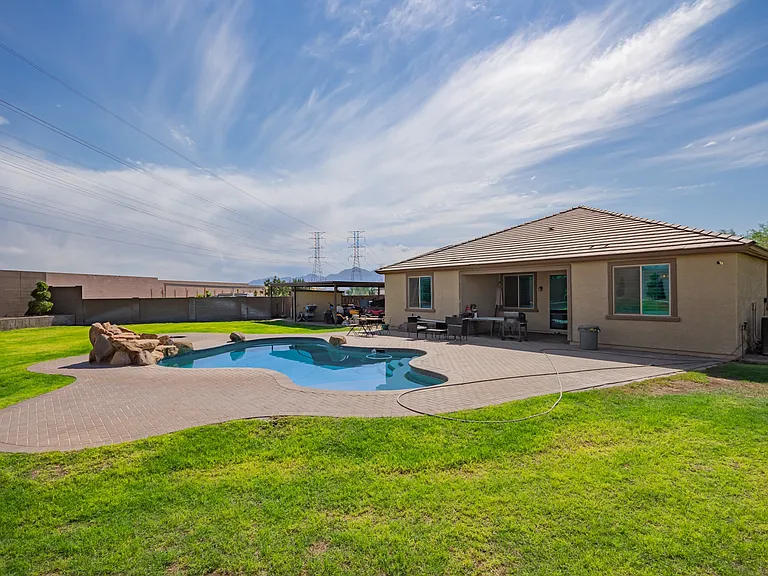 12152 W Winslow Ave — Photo 41