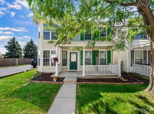 55 Harmony Ln, Romeoville, IL 60446