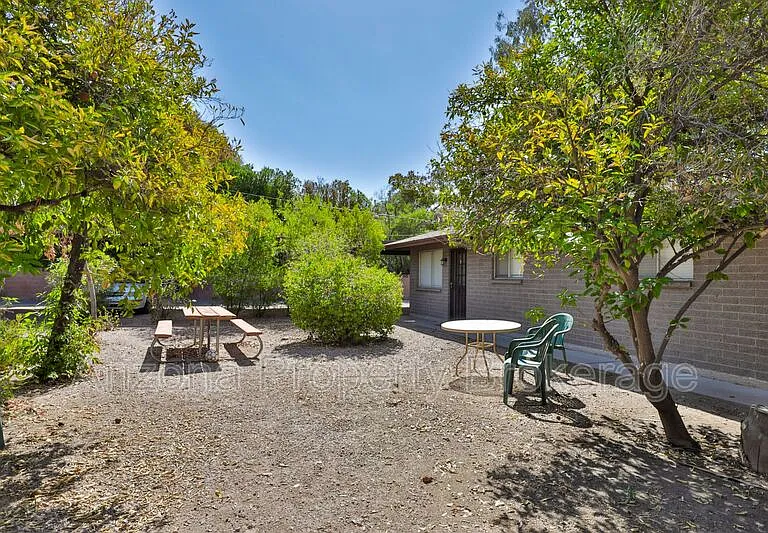 2323 S College Ave #5 — Photo 4