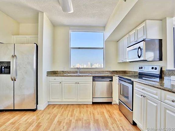 5th image of 1 Glen Royal Pkwy APT 1602