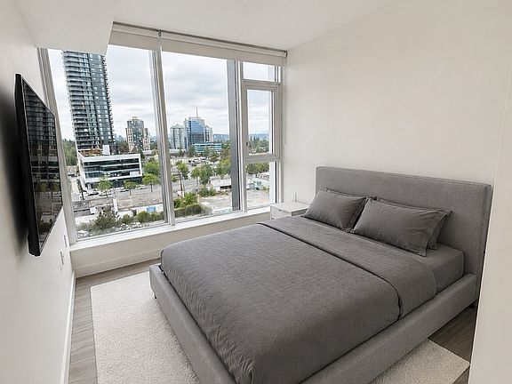 5th image of 13675 107a Ave #7