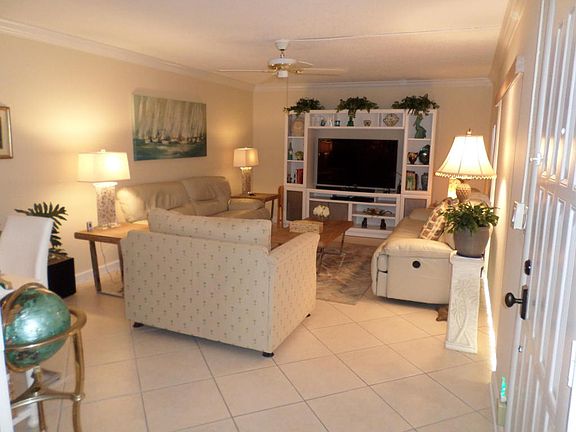5th image of 5896 SE Riverboat Dr #335