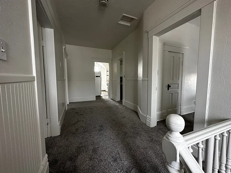 335 N 100 E — Photo 3