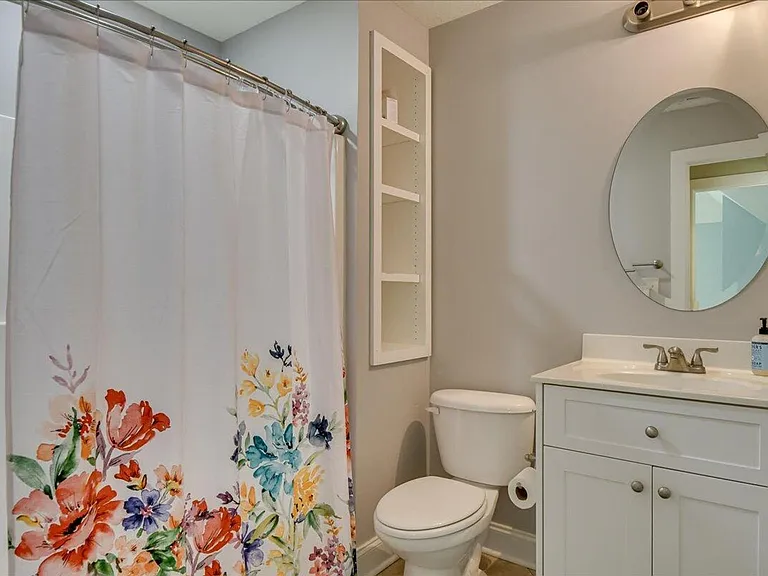 208 Havelock Dr — Photo 30
