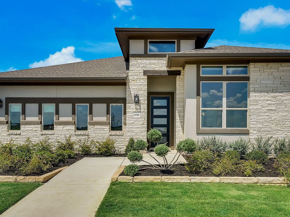 Luxurious Willow floor plan in the exclusive Carillon community.