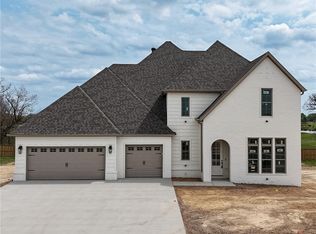 3089 Waypoint St, Springdale, AR 72762