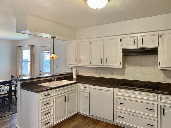 5th image of 2205 Woodcreek #A