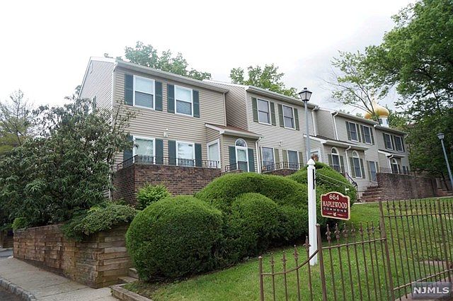 1st image of 660-666 Irvington Ave #C0009-9