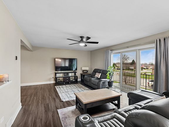 5th image of 15403 S Catalina Dr #0