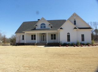 48 Dora Bush Hill Rd, Carlton, GA 30627