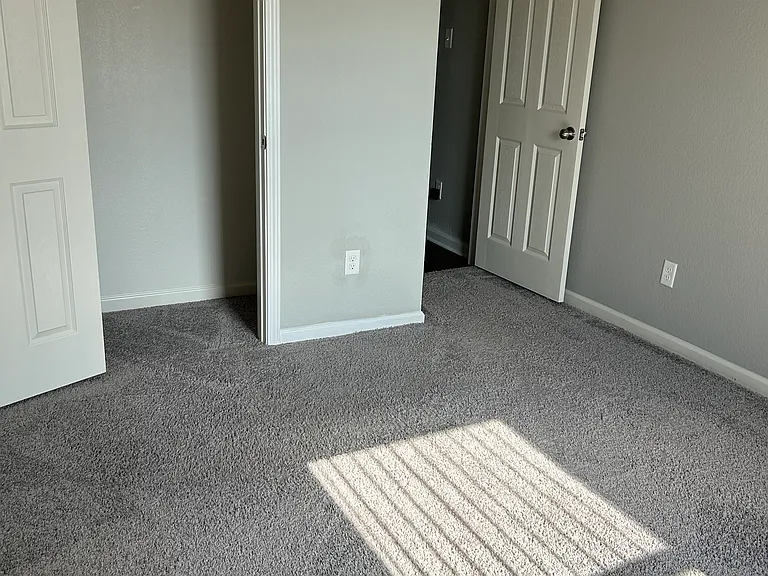 2250 Getty Dr — Photo 16