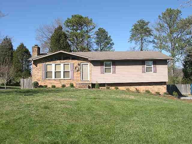 1st image of 215 Shenandoah Ln NW