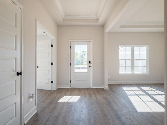 2nd image of 1009 Ballantyne Ln