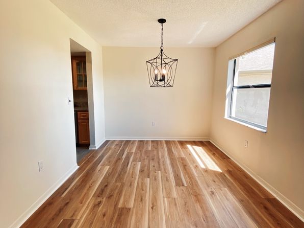 2443 Twin Dr