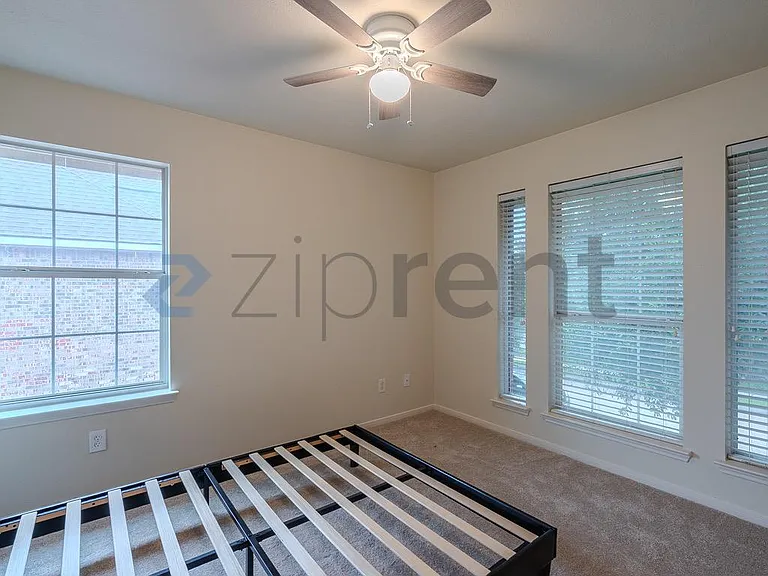 19927 Cypresswood Sq — Photo 29