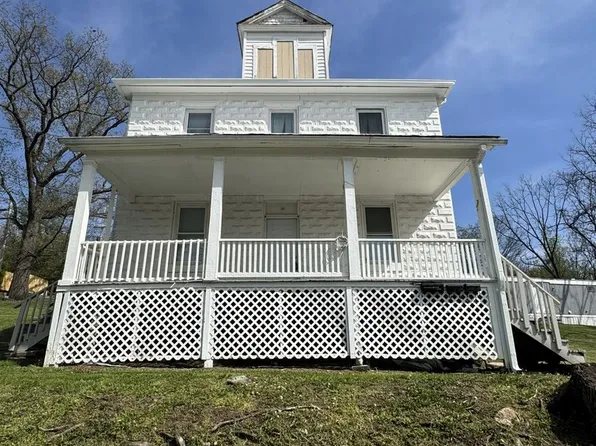 6 Laurel Hill Ln, Berkeley Springs, WV 25411