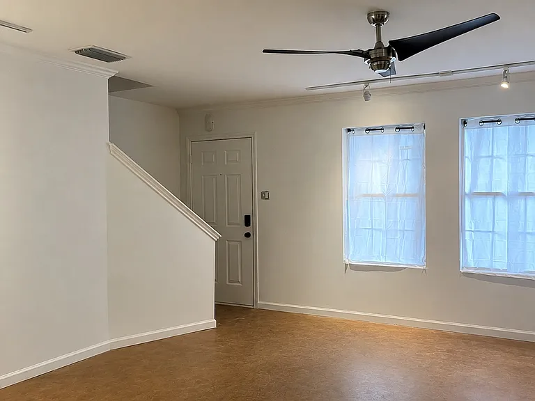 1904 Goodrich Ave #15 — Photo 4