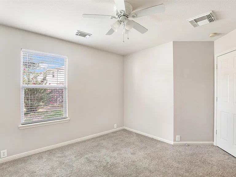 2822 Foster Hill Dr — Photo 22