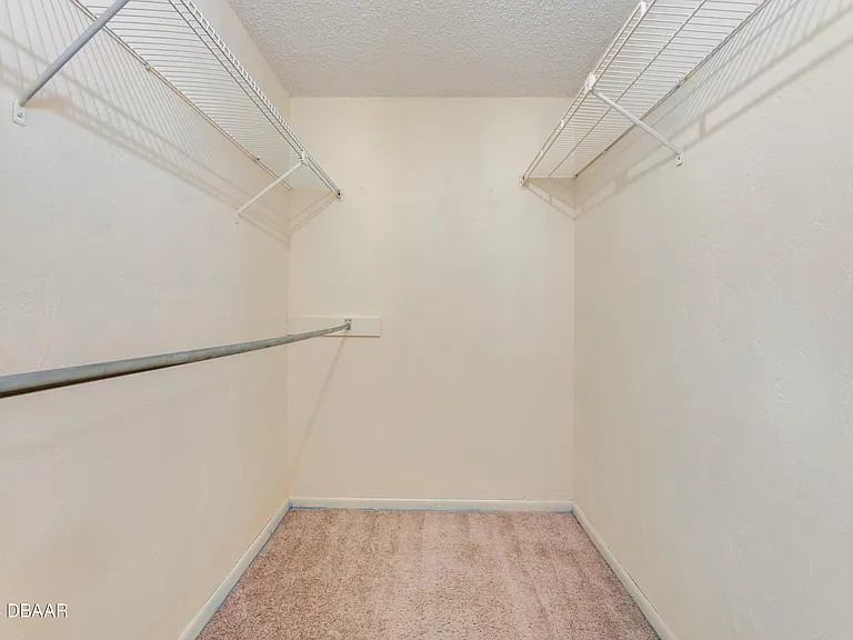 121 Westwood Dr — Photo 13