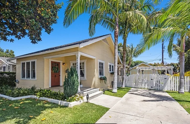 Historic home! This home has 2 bedrooms and 1.5 bathrooms