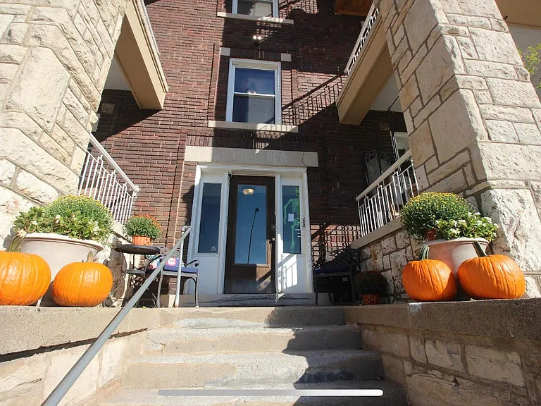 2733 Gillham Rd #3 — Photo 31