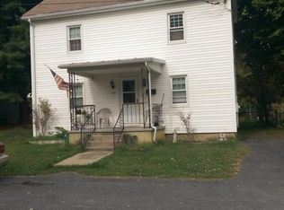 108 Treadwell St, Berryville, VA 22611
