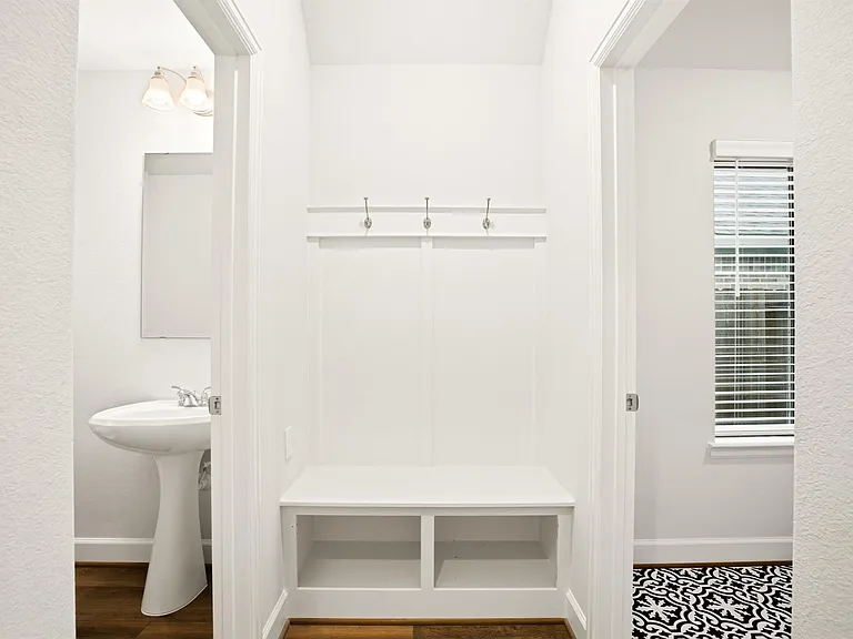 2539 Summer Peach St — Photo 18