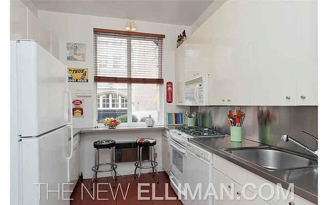 Rented by Douglas Elliman | media 3