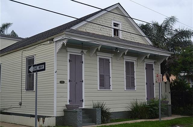 1st image of 1796 Rosiere St