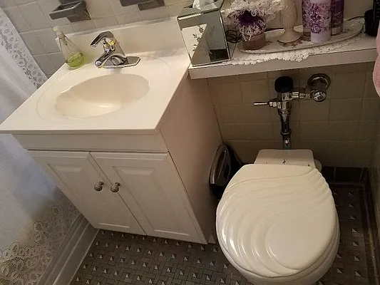 Sold by NY Metro Realty Group | media 25