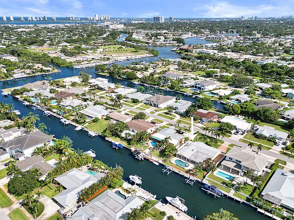 5th image of 733 JACANA Way