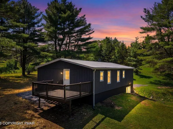 155 Blooming Grove Rd, Hawley, PA 18428