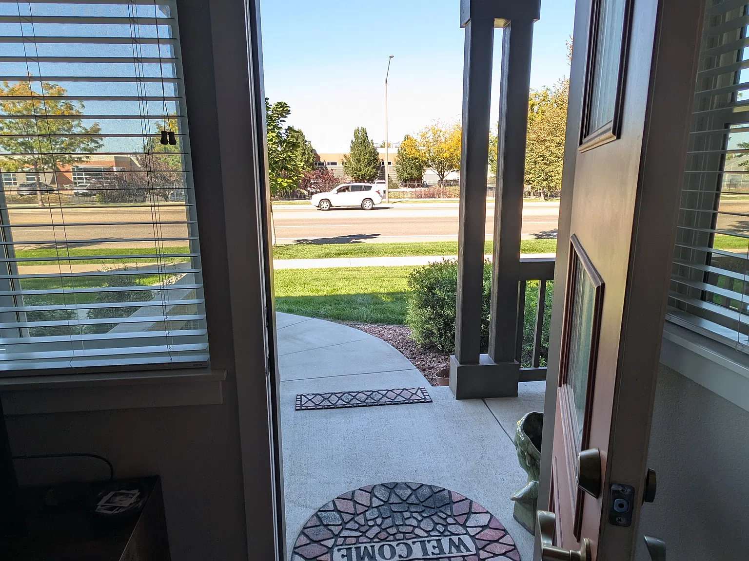 2 bed, 2.5 bath, 1646 sqft, $2,450 — Photo 3