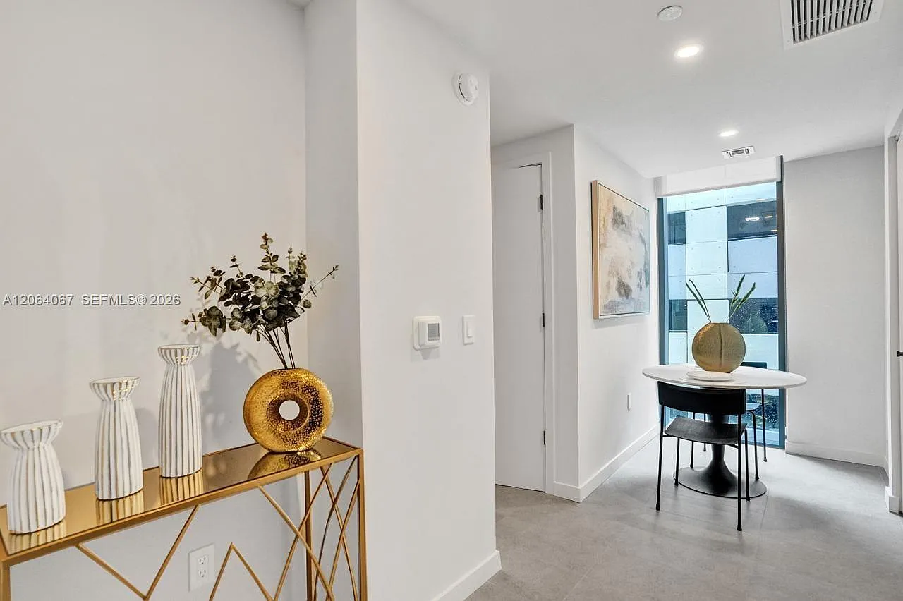 Studio, 1.0 bath, 409 sqft, $2,800 — Photo 3