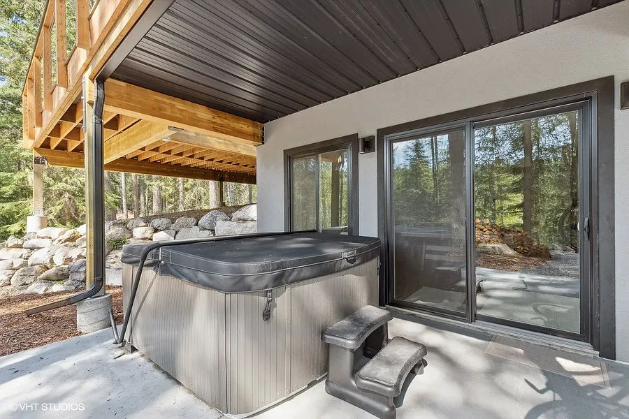 123 Little Mountain Rd — Photo 4