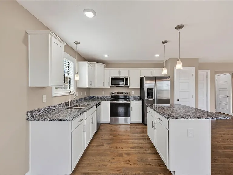 930 Tufnel Dr — Photo 12