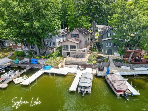 824 Lakeside Cir, Rome City, IN 46784