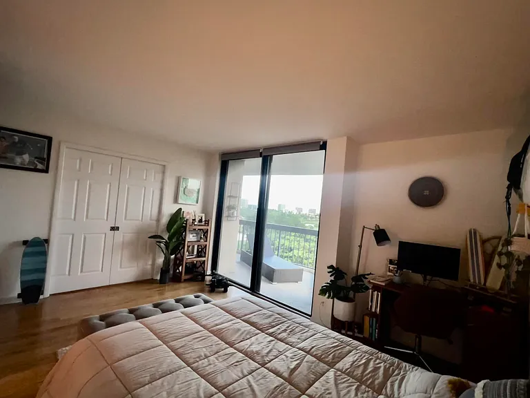 2425 Presidential Way #806 — Photo 16
