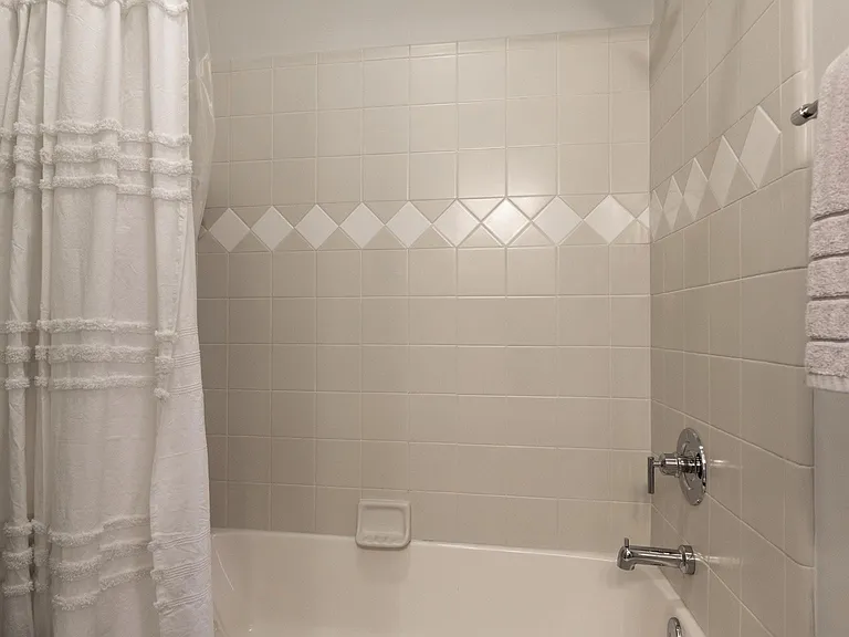 2116 Park Dr — Photo 36