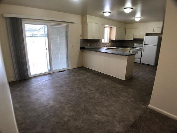 5th image of 1910 Brentwood Dr